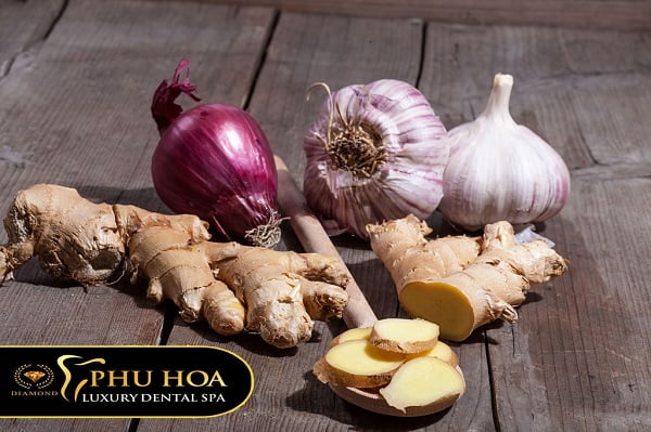 bai-thuoc-chua-sau-rang-tu-dan-gian-hieu-qua