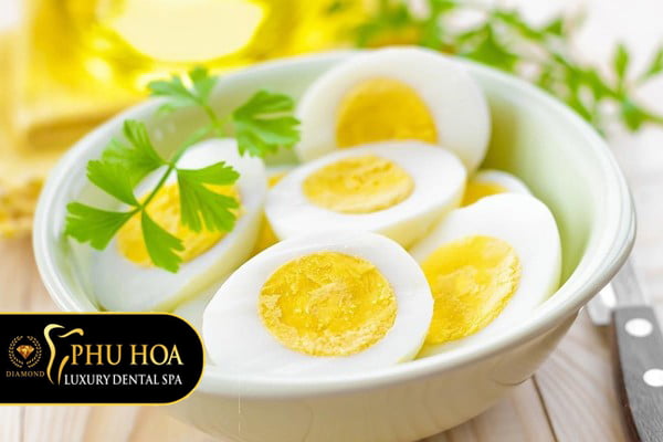 moc-rang-khon-nen-an-gi-khieng-gi-1